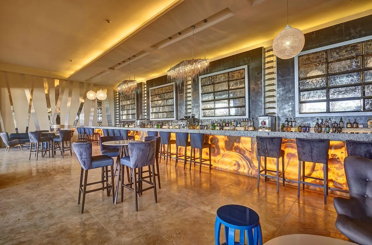 Royalton Negril, An Autograph Collection All-Inclusive Resort 5*, Негрил Ямайка