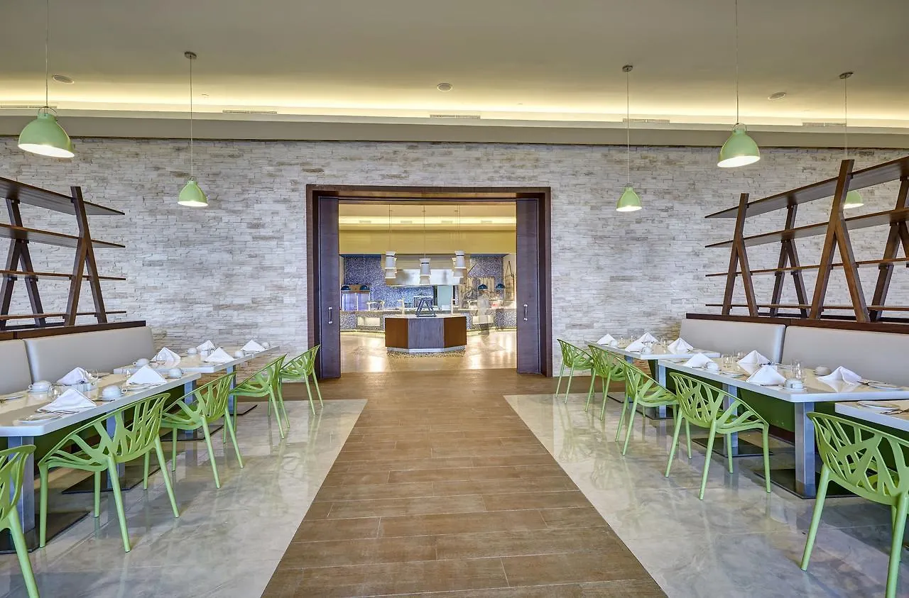 Royalton Negril, An Autograph Collection All-Inclusive Resort Негрил