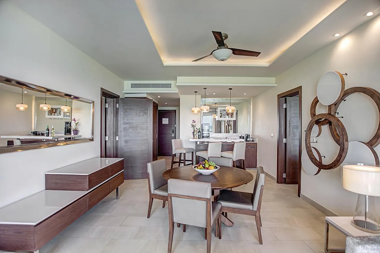 *****  Royalton Negril, An Autograph Collection All-Inclusive Resort Ямайка