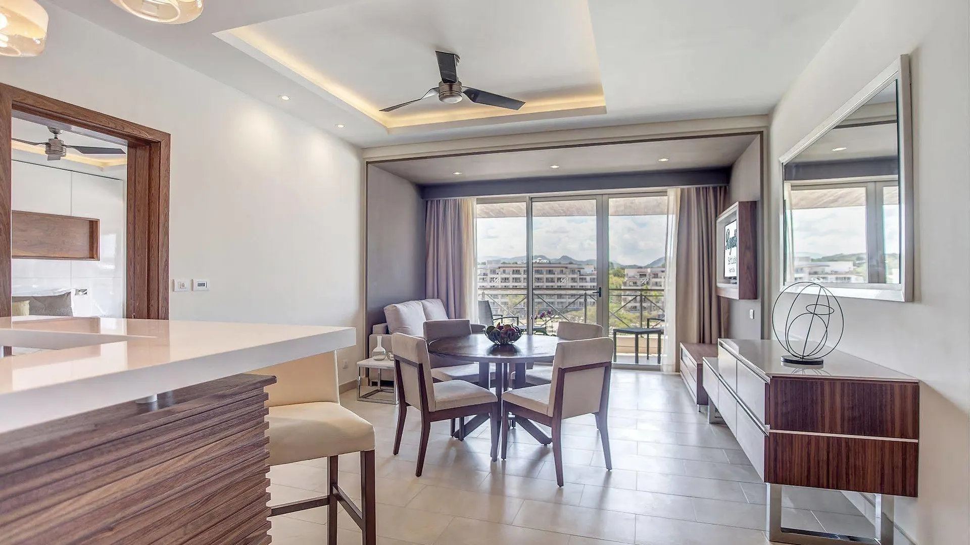 Royalton Negril, An Autograph Collection All-Inclusive Resort Негрил